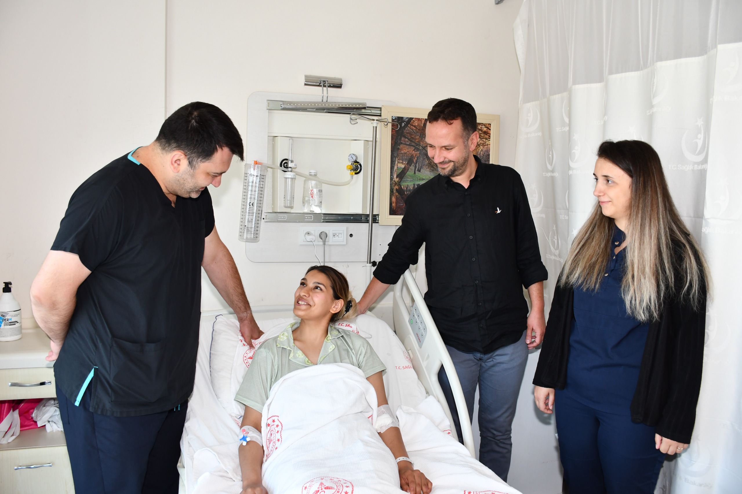 ALANYA SAĞLIKTA TARİH YAZDI: AORT KOARKTASYONU İLK KEZ KAPALI YÖNTEMLE TEDAVİ EDİLDİ