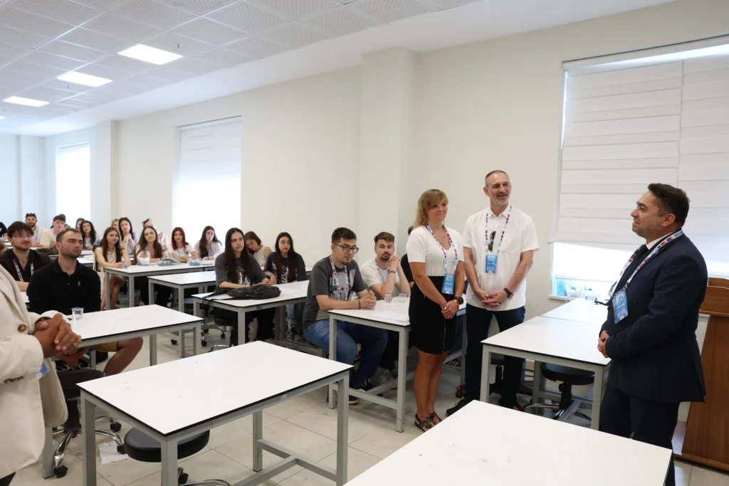 ALKÜ’DEN ERASMUS'TA DEV ATAK - Mega TV ALKU ERASMUS KA131 BUTCESI 2 YILDA YUZDE 202 ARTTI 1 - Mega TV