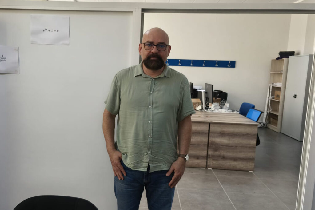 ALKULU OGRENCILERIN AKADEMIK BASARISI DUNYACA UNLU BILIM DERGISINDE 4 - Mega TV