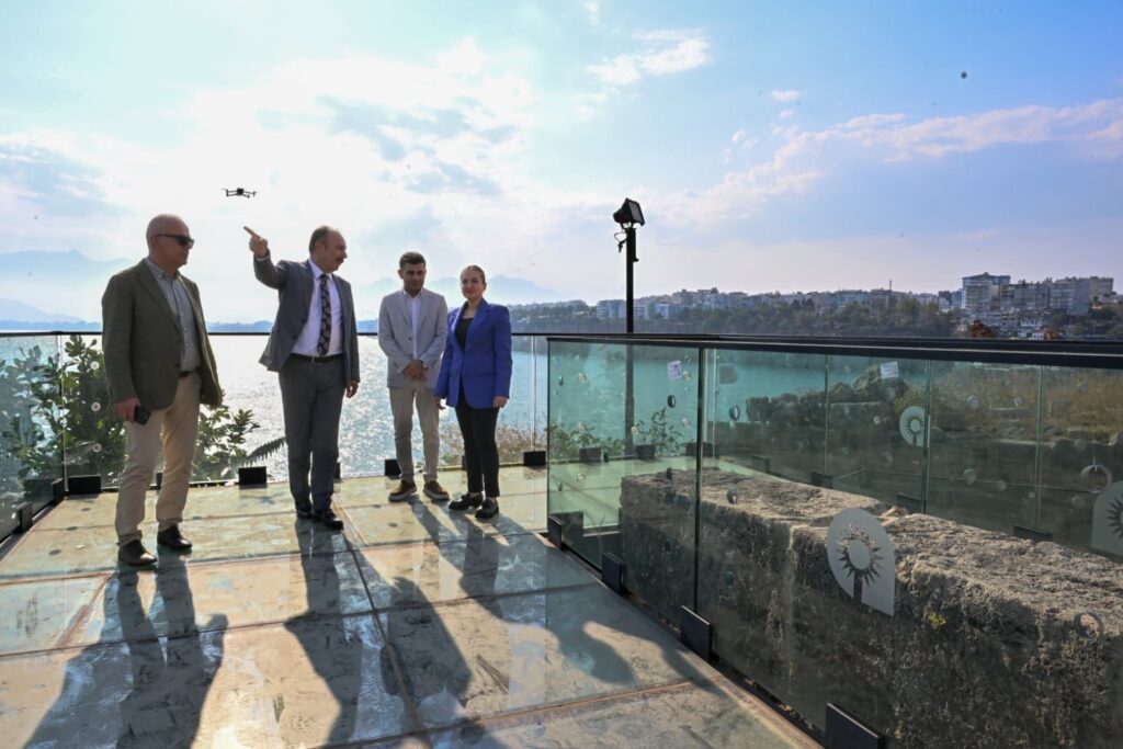 Baskan Vekili Ozdemir Hidirlik Kulesi calismalarini inceledi 9 - Mega TV