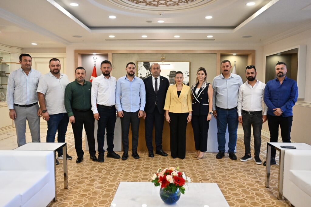 Baskan Vekili Ozdemir STK ve muhtarlar ziyaret 1 - Mega TV