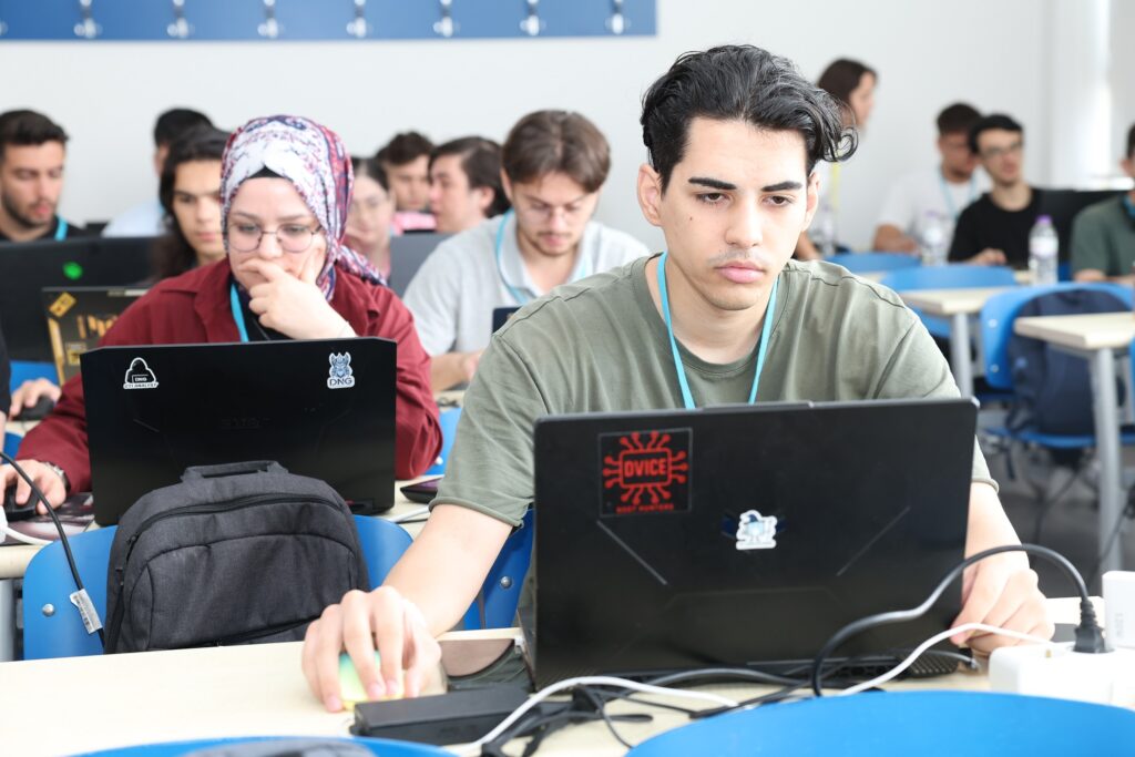 Geleceğin Siber Muhafızları ALKÜ’de Yetişiyor - Mega TV Siber Vatan 5 - Mega TV