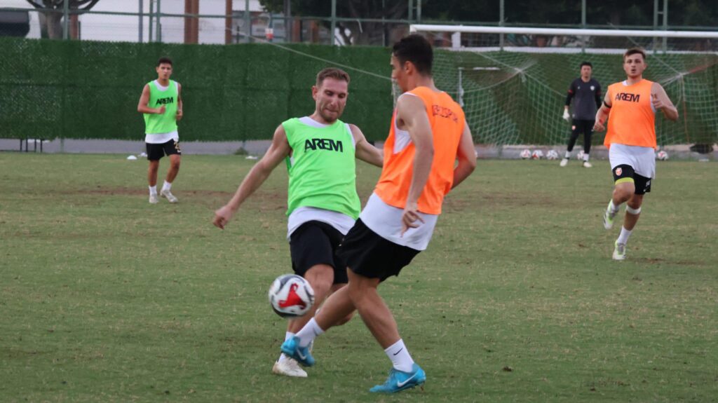 Kepezspor, Türkiye Kupası’nda Bucak Deplasmanına Hazırlanıyor - Mega TV Turkiye kupasinda Kepezspor Futbol A.S Bucak deplasmaninda 4 - Mega TV