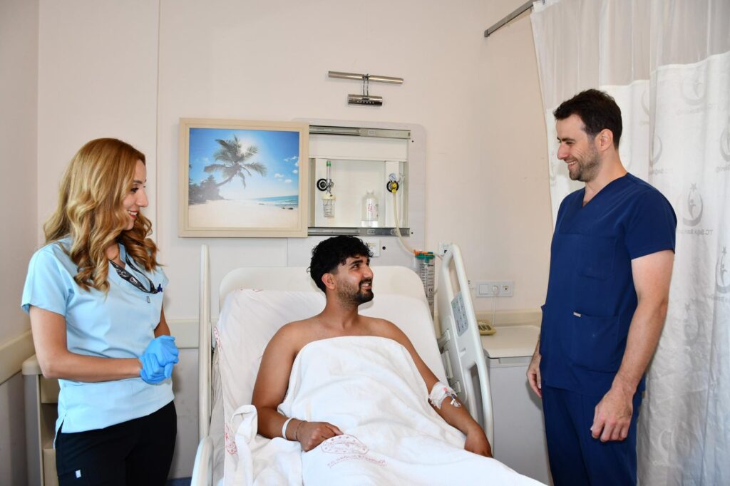 Trafik Kazasıyla Ortaya Çıkan Kist Başarıyla Tedavi Edildi - Mega TV WhatsApp Image 2025 08 06 at 11.34.04 - Mega TV