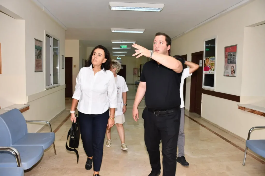 Başhekim Karakuş Yılmaz, sağlık tesislerini yerinde inceledi - Mega TV WhatsApp Image 2025 08 08 at 13.40.19 - Mega TV