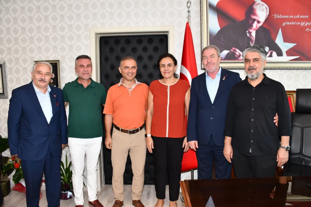 Anavatan Partisi’nden Başhekim Karakuş Yılmaz’a Ziyaret - Mega TV WhatsApp Image 2025 08 19 at 16.25.10 - Mega TV