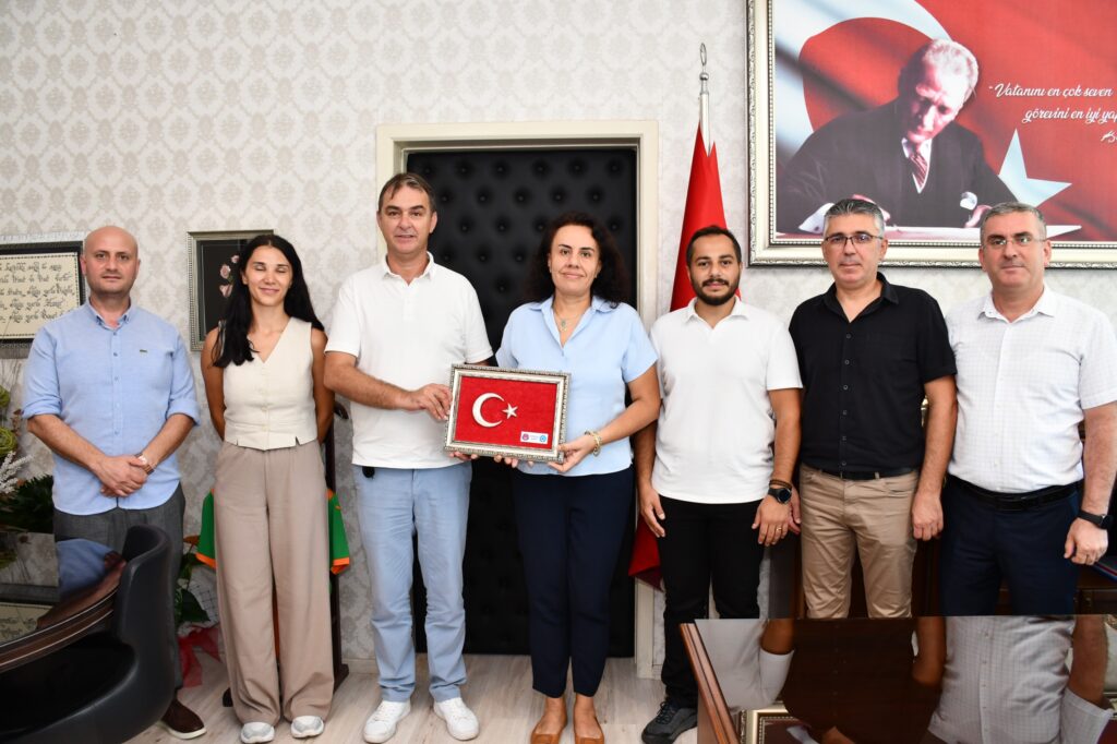 Türk Sağlık Sen’den Alanya Eğitim ve Araştırma Hastanesi Başhekimine Ziyaret - Mega TV WhatsApp Image 2025 08 28 at 15.25.36 - Mega TV