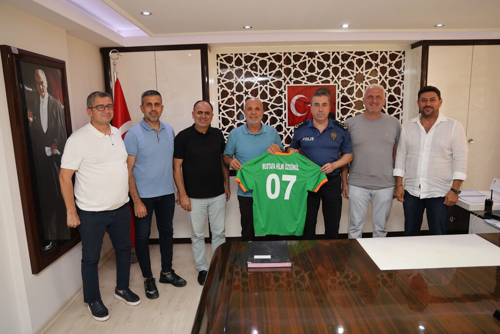 Alanyaspor’dan Emniyet Müdürü Mustafa Hilmi Özgönül’e Hayırlı Olsun Ziyareti - Mega TV asdasda - Mega TV