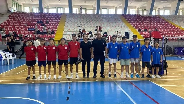 Antalya Badminton Takımı Türkiye Finallerine Yükseldi