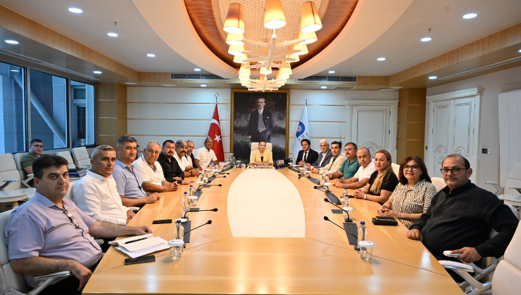 Başkan Vekili Büşra Özdemir, Muhtarlar ve STK’larla Antalya’nın Geleceğini Konuştu