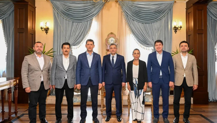 Menderes Türel ve AK Parti Heyetinden Valilik Ziyareti