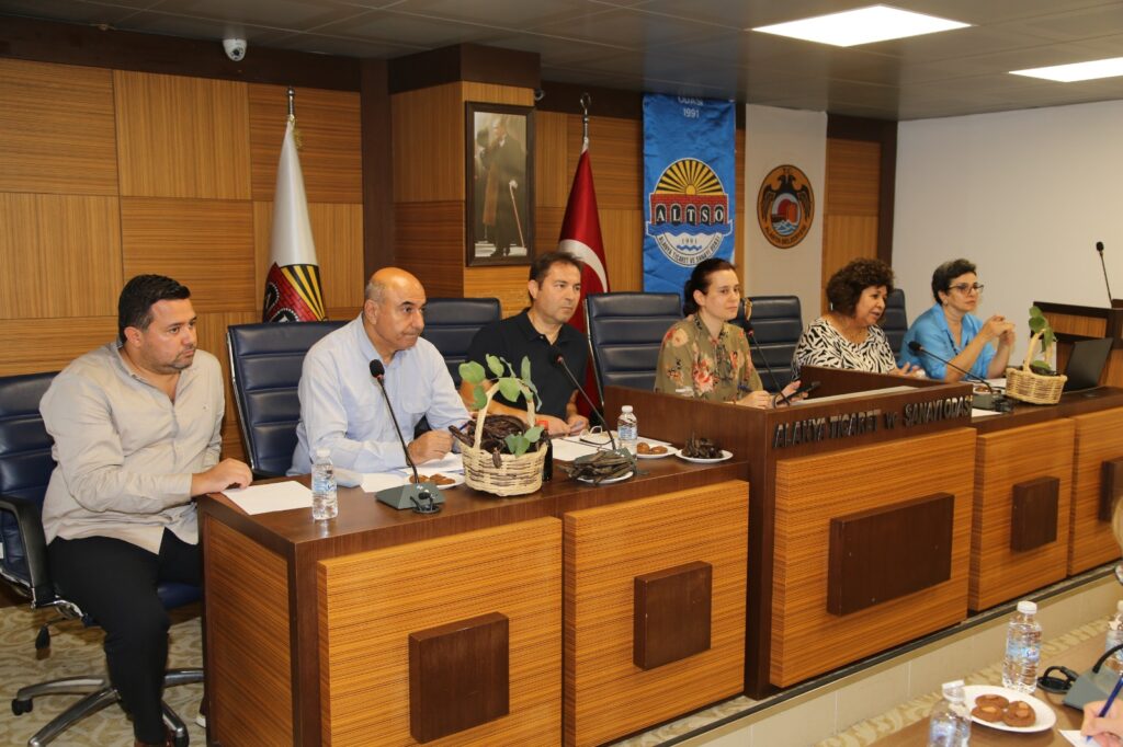ALTSO’da Keçiboynuzunda Planlı Üretim ve Sürdürülebilirlik Paneli - Mega TV WhatsApp Image 2025 09 04 at 16.16.06 - Mega TV