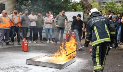 Büyükşehir Personeline Yangın Eğitimi ve Uygulamalı Tatbikat