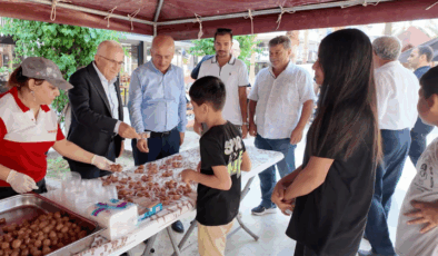 Kumluca Belediyesi’nden Mevlid Kandili’nde Lokma İkramı