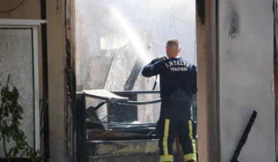 Tekirova’da Restoran Yangını: Antalya İtfaiyesi’nin Müdahalesi Felaketi Önledi