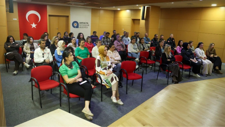 Büyükşehir Personeline “Aile İçi İletişim” Eğitimi - Mega TV megatv.com .tr 740420 43 2 - Mega TV