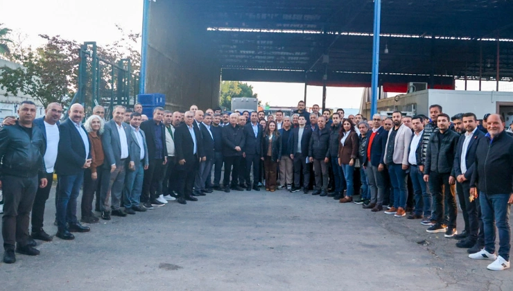 Başkan Vekili Büşra Özdemir’den Hal Esnafına Ziyaret - Mega TV megatv.com .tr 740420 52 1 - Mega TV