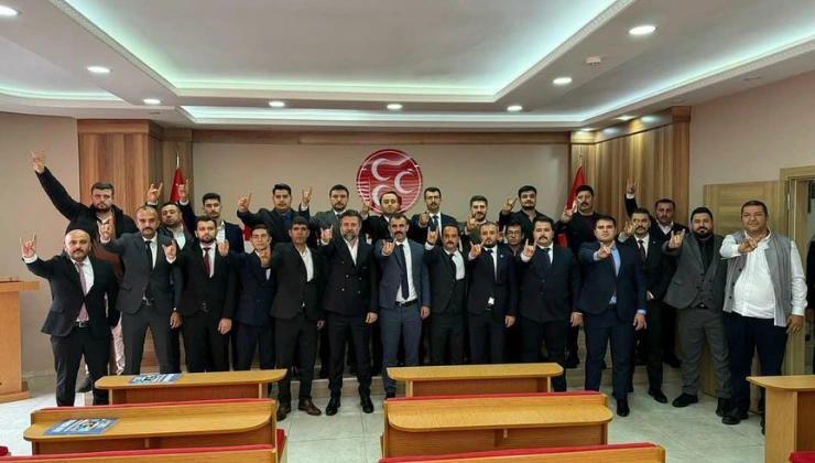 Ülkü Ocakları’ndan MHP Antalya İl Başkanlığı’na Ziyaret - Mega TV megatv.com .tr 740420 59 - Mega TV