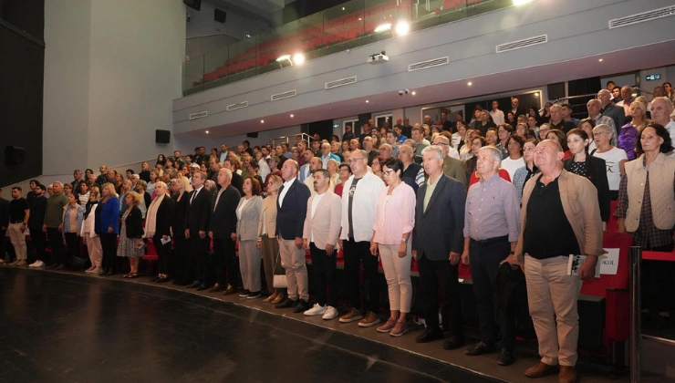 Alanya’da Atatürk'ün Aydınlık Fikirleri Salonu Doldurdu - Mega TV megatv.com .tr 740420 70 - Mega TV