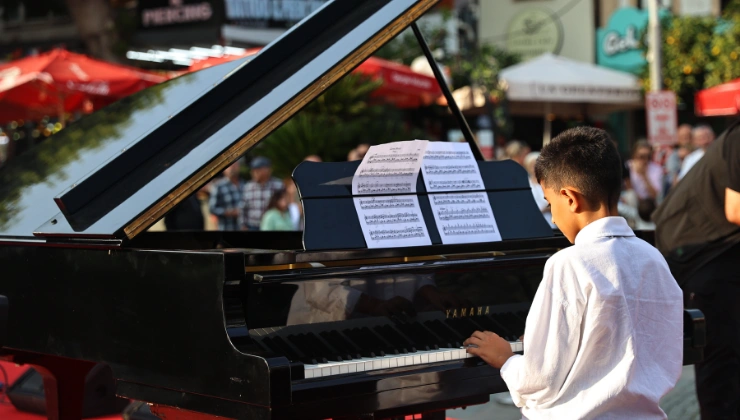 25. Uluslararası Antalya Piyano Festivali Coşkusu Başladı - Mega TV megatv.com .tr 740420 8 4 - Mega TV