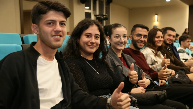 ALKÜ'de Öğrenciler Üç Gün Boyunca Bilgilendirildi - Mega TV Alanya Mega Tv 15 2 - Mega TV