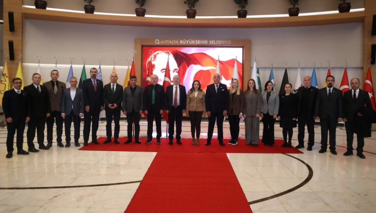 Ümit Özdağ’dan Antalya Büyükşehir Başkan Vekili Özdemir'e Ziyaret - Mega TV Alanya Mega Tv 2025 12 18T121819.918 - Mega TV