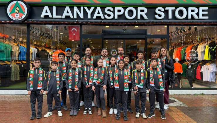 Gazipaşa’da Köy Okulu Öğrencilerine Alanyaspor Store Sürprizi - Mega TV Alanya Mega Tv 44 3 - Mega TV