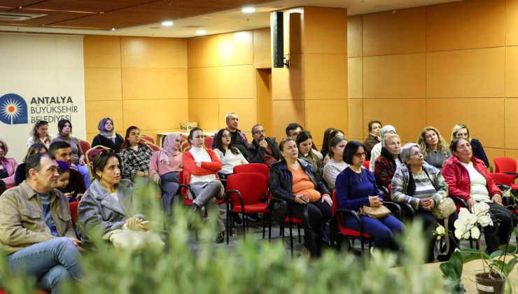 Antalya Büyükşehir Belediyesi’nden Orkide Tutkunlarına Uygulamalı Bakım Eğitimi - Mega TV Alanya Mega Tv 22 5 - Mega TV