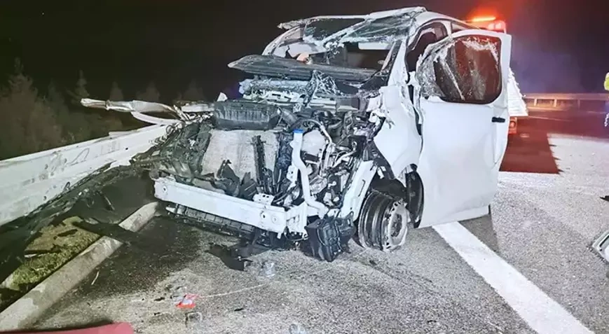 Zırhlı Araç Kaza Yaptı: İstanbul–İzmir Otoyolunda 8 Kilo Altın Kayıp - Mega TV zirhli arac kazasi 1 - Mega TV