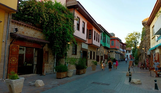 Alanya İlk Sırada! Antalya’nın En Çok Beğenilen İlçeleri - Mega TV ANTALYA 2 1 - Mega TV