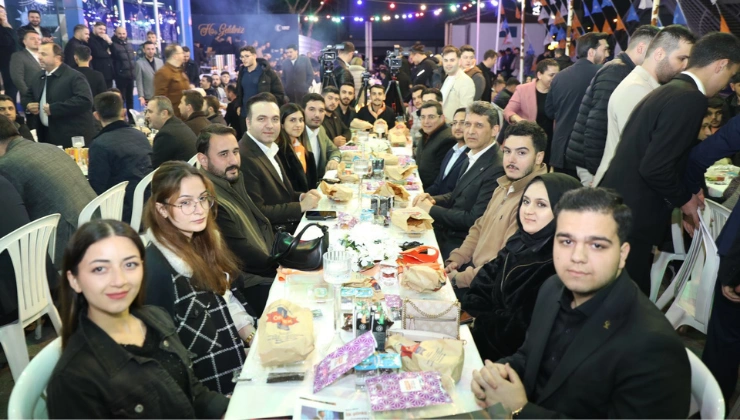 AK Parti Gençlik Kolları Antalya’da Sahurda Buluştu - Mega TV Alanya Mega Tv 14 5 - Mega TV