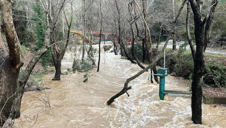 Alanya’da Sel Felaketi Yaşandı: Dim Çayı Coştu, Sel İşletmeleri Yuttu - Mega TV Alanya Mega Tv 26 3 - Mega TV