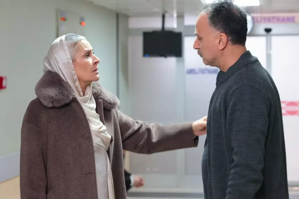 Uzak Şehir 50. Bölüm İzle | Boşanma Bitti, Kaos Başladı | Dizi İzleme Ekranı - Mega TV uzak sehir 50. bolum 1 - Mega TV
