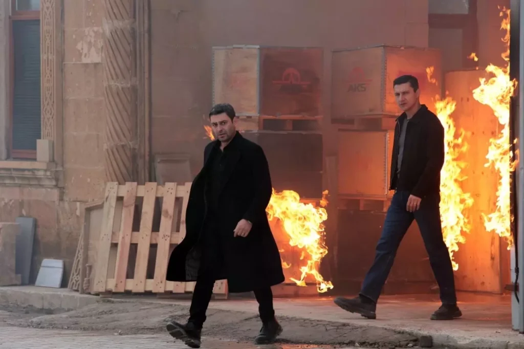 Uzak Şehir 51. Bölüm Full İzle | Uzak Şehir 52. Bölüm Fragmanı İzle | Uzak Şehir İzleme Ekranı - Mega TV uzak sehir 51. bolum 3 - Mega TV