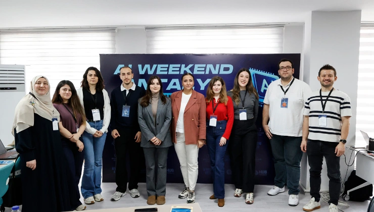 Antalya’da Yapay Zekâ Eğitimi: Gençler “AI Weekend 2026” ile Üretime Geçti - Mega TV Alanya haber 100 1 - Mega TV