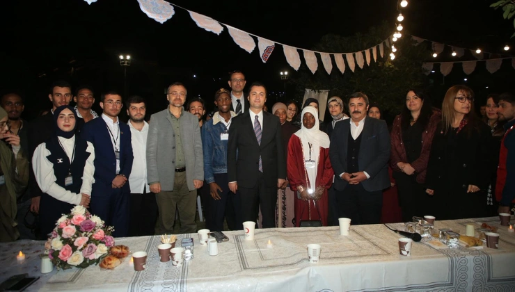 ALKÜ’de Uluslararası Öğrencilerle Anlamlı İftar Buluşması - Mega TV Alanya haber 11 1 - Mega TV