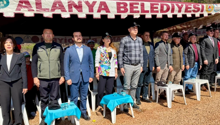 Alanya’da Geleceğe Nefes: 2400 Fidan Toprakla Buluştu! - Mega TV Alanya haber 20 2 - Mega TV