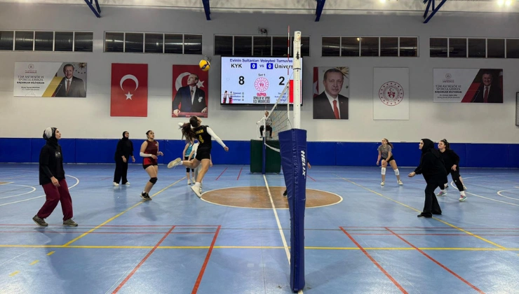 Gazipaşa’da 8 Mart’a Özel Voleybol Turnuvası Başladı - Mega TV Alanya haber 20 - Mega TV