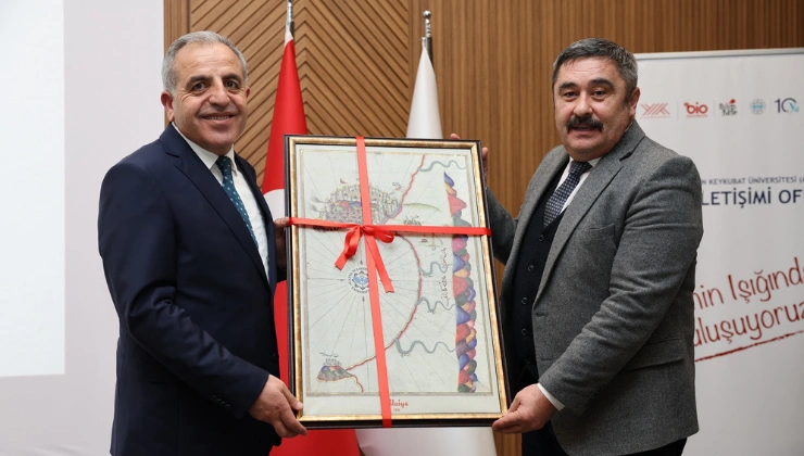 ALKÜ’de “Aytemiz Sahne” Yoğun İlgi Gördü: Yakup Yazar’dan Gençlere Kariyer Mesajı - Mega TV Alanya haber 42 2 - Mega TV
