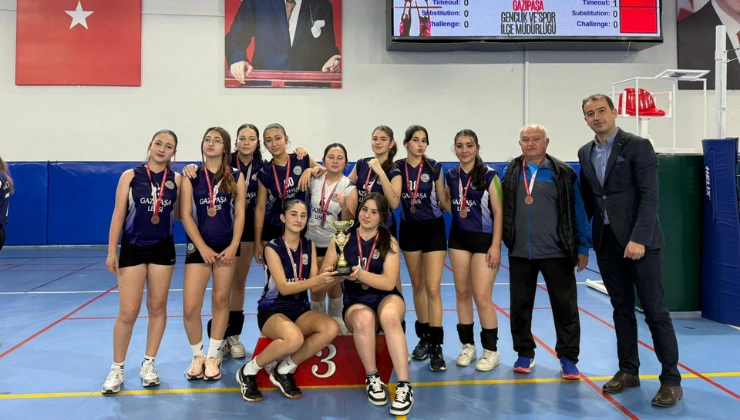Gazipaşa’da Okul Sporları Voleybol Turnuvası Tamamlandı - Mega TV Alanya haber 82 - Mega TV