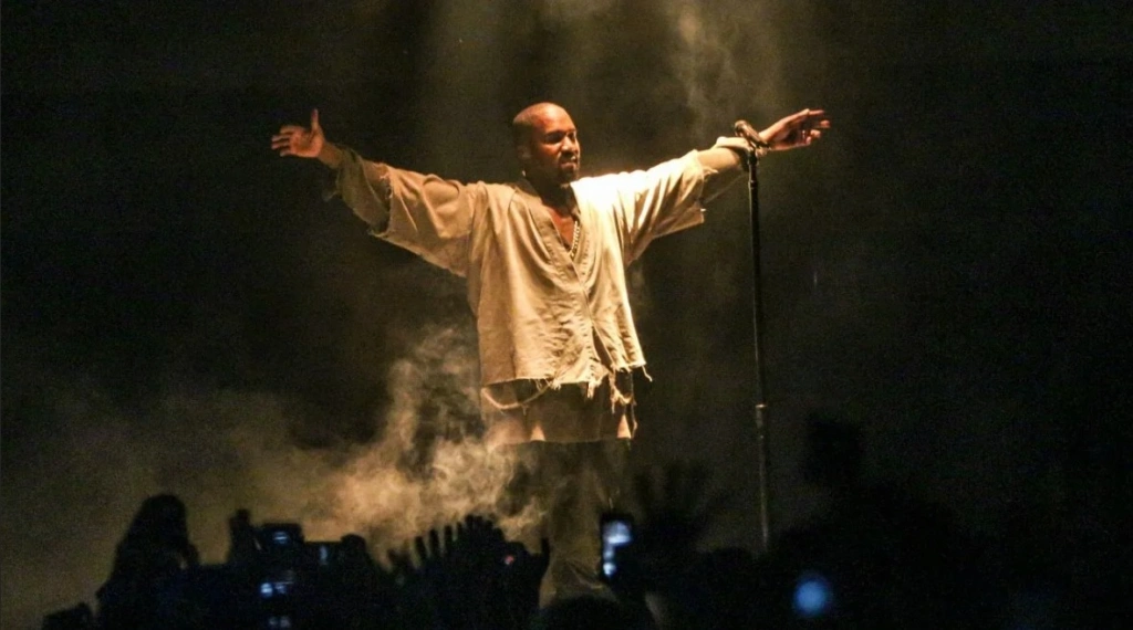 Kanye West İstanbul'da Konser Verecek, Türkiye’de İlk Kez Sahne Alacak - Mega TV kanye west - Mega TV