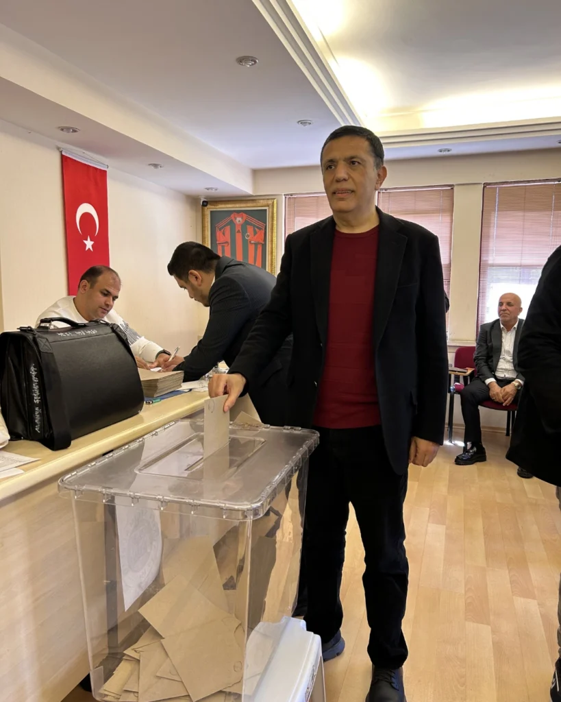Alanya Kuyumcular Odası Seçimi Başladı, Tek Aday Hasan Çavuşoğlu - Mega TV son dakika Insta 8 - Mega TV