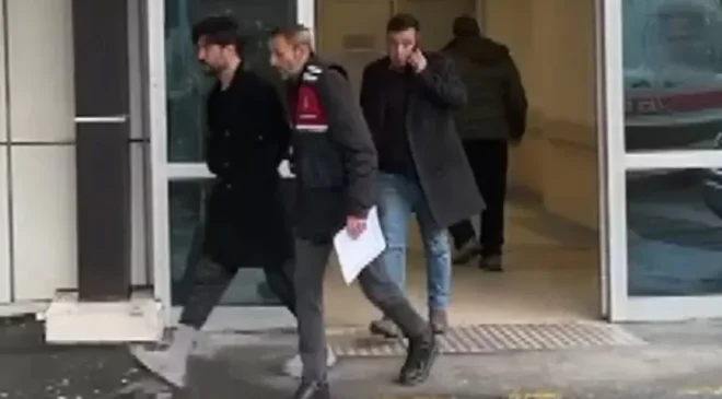 Ünlü Şarkıcıya Tutuklama Kararı