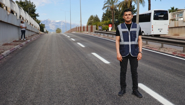 Antalya’da Dev Yol Hamlesi Tamamlandı: Yüzüncü Yıl Bulvarı Baştan Sona Yenilendi - Mega TV Alanya haber 2026 04 27T105430.041 - Mega TV