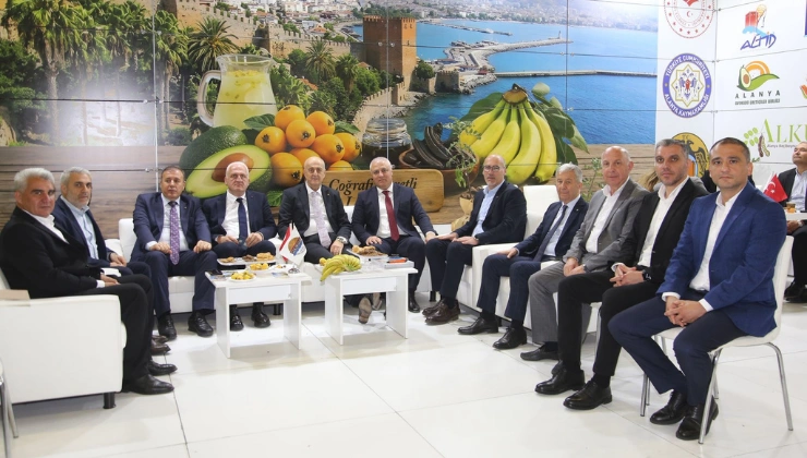 Alanya YÖREX’te Gövde Gösterisi: Coğrafi İşaretli Ürünler Yoğun İlgi Gördü - Mega TV Alanya haber 58 2 - Mega TV