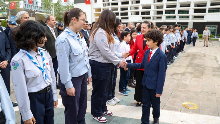 Antalya’da 23 Nisan Geleneği: Başkanlık Koltuğu Çocuklara Emanet - Mega TV Alanya haber 79 3 - Mega TV