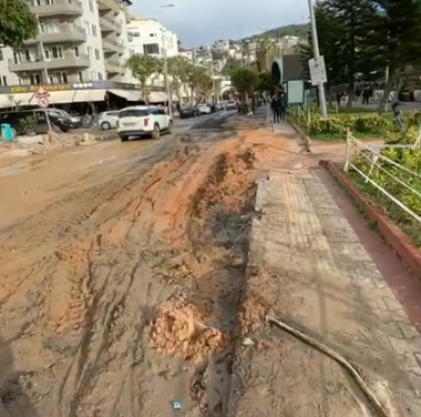 Belediyeden Büyük Hizmet: Bedava Off-Road'u Halkın Ayağına Getiriyor - Mega TV damlatas yolu 4 - Mega TV