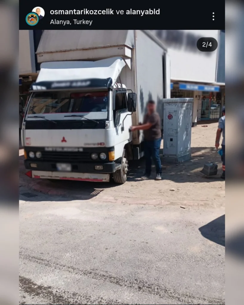 Başkan Özçelik, Esnaftan Sabır Ve Anlayış Beklerken Esnafın Sabrını Zorladı - Mega TV son dakika Insta 12 1 - Mega TV