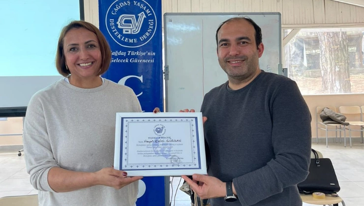 Antalya Büyükşehir ve ÇYDD İş Birliğiyle “Çağdaş Gençlik Kampı” Düzenlendi - Mega TV Alanya haber 2026 05 02T124535.199 - Mega TV