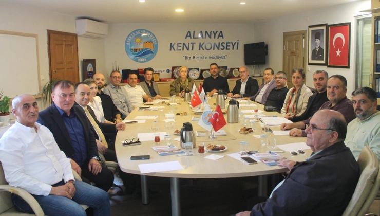 Alanya Turizminde 2026 Endişesi: Sektör Temkinli Mesaj Verdi - Mega TV Alanya haber 2026 05 07T132528.043 - Mega TV
